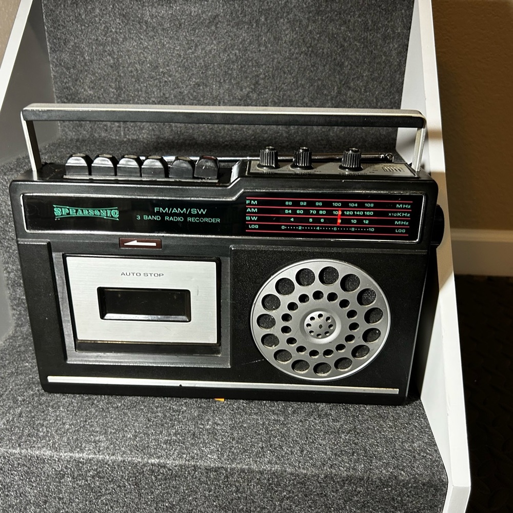 Vintage Spear Sonic Radio and tape player